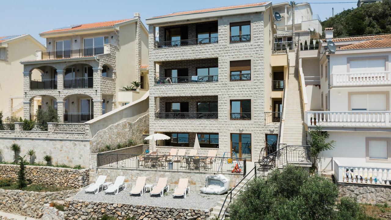 Vilena Apartmani Tivat Exterior foto